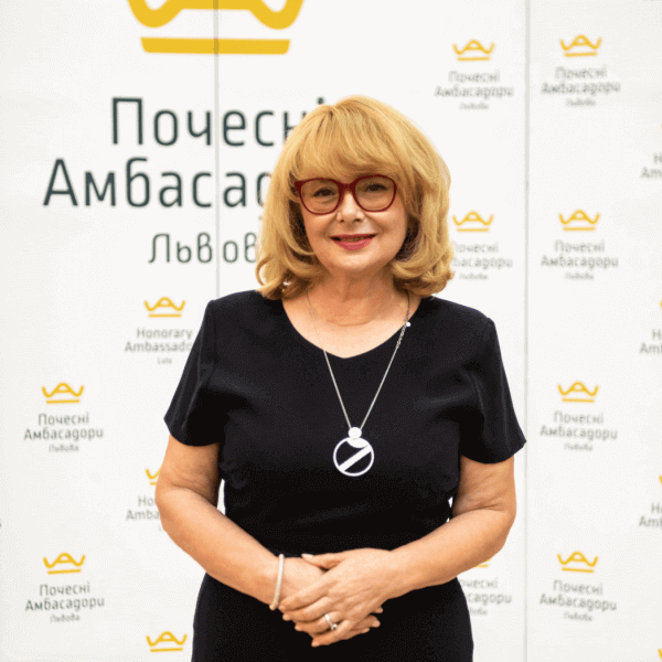 ВАЛЕНТИНА ЧОП’ЯК