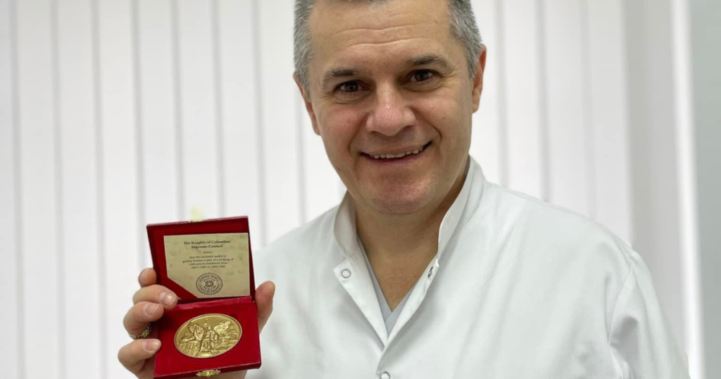 Fedir Yurochko, Lviv Honorary Ambassador, received a medal from the Order of the Knights of Columbus
